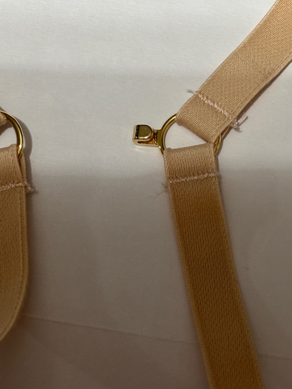 Lively Wireless Plunge Bra Beige Medium Convertible Racerback Comfort Bra - Picture 5 of 9